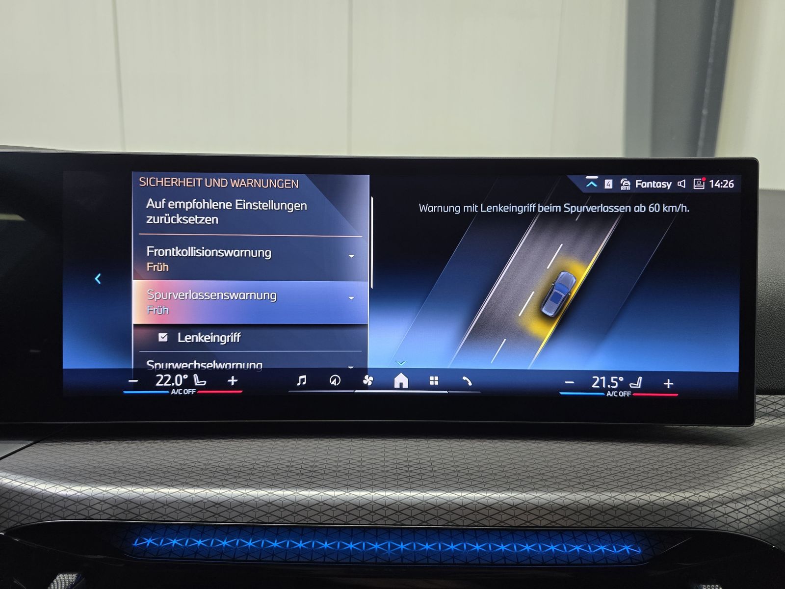 BMW 320i LCI II M Sport *19 Zoll*HuD*AHK*360*
