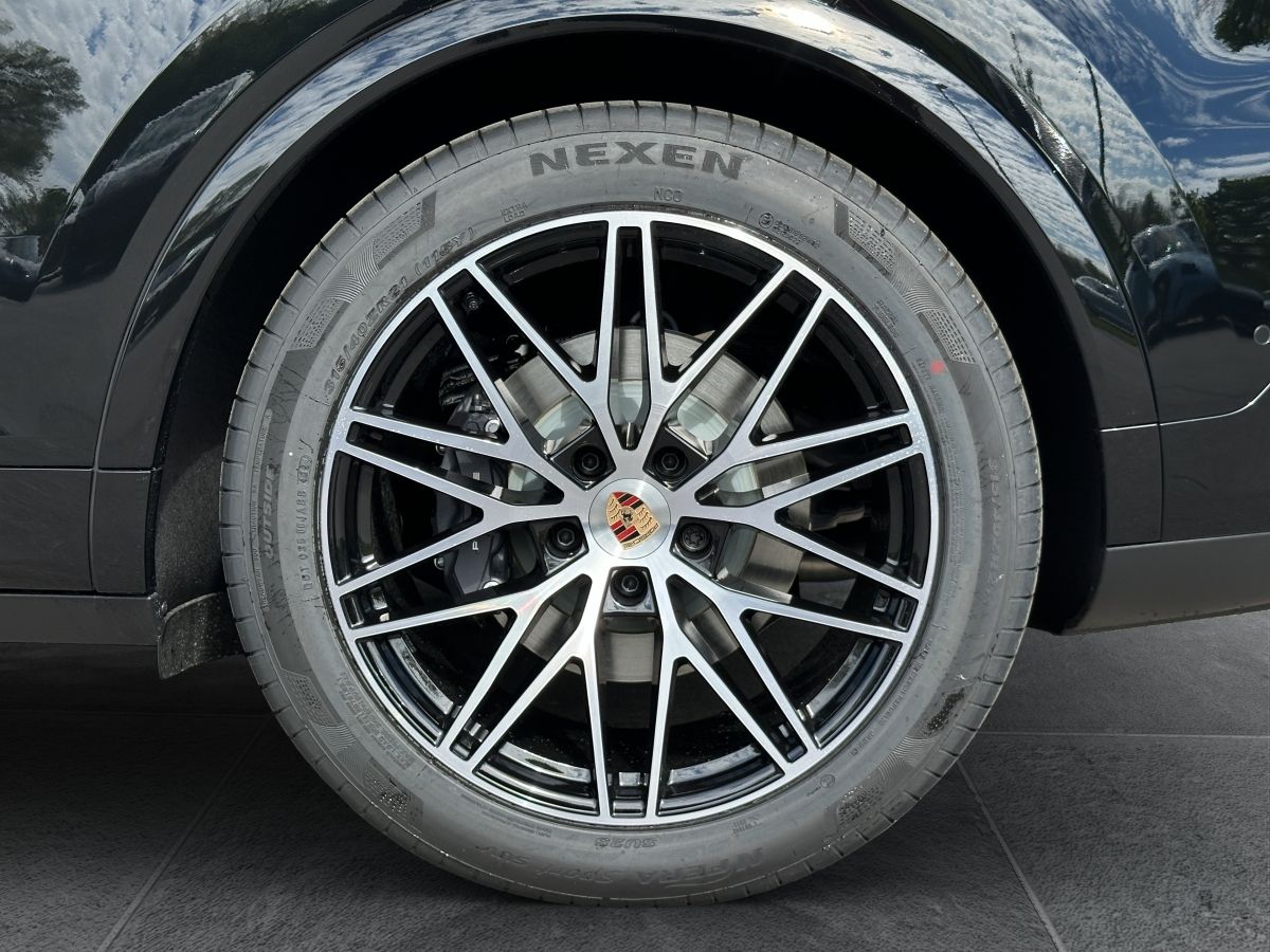 Porsche Cayenne E-Hybrid | Panorama | AHK | Luftfederung