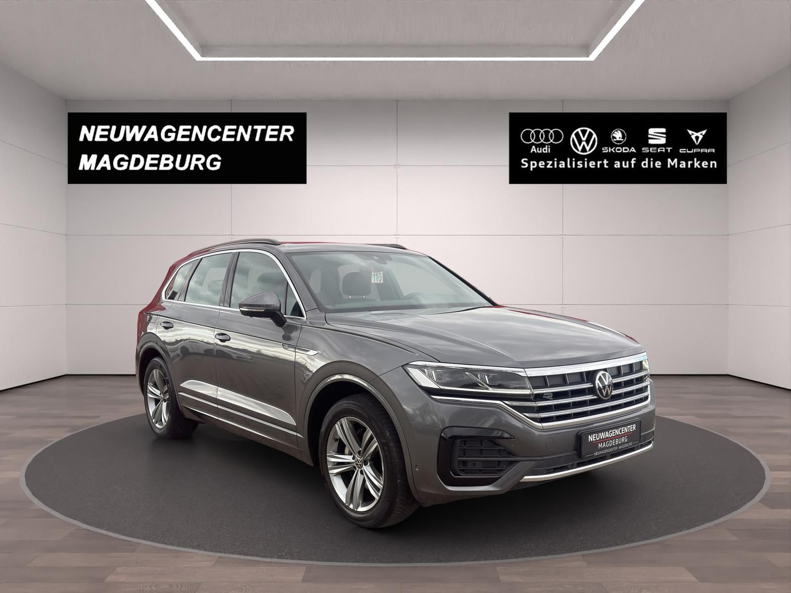 Volkswagen Touareg 3.0V6 TDI DSG R-Line 4x4*ST.HZG*PANO*360