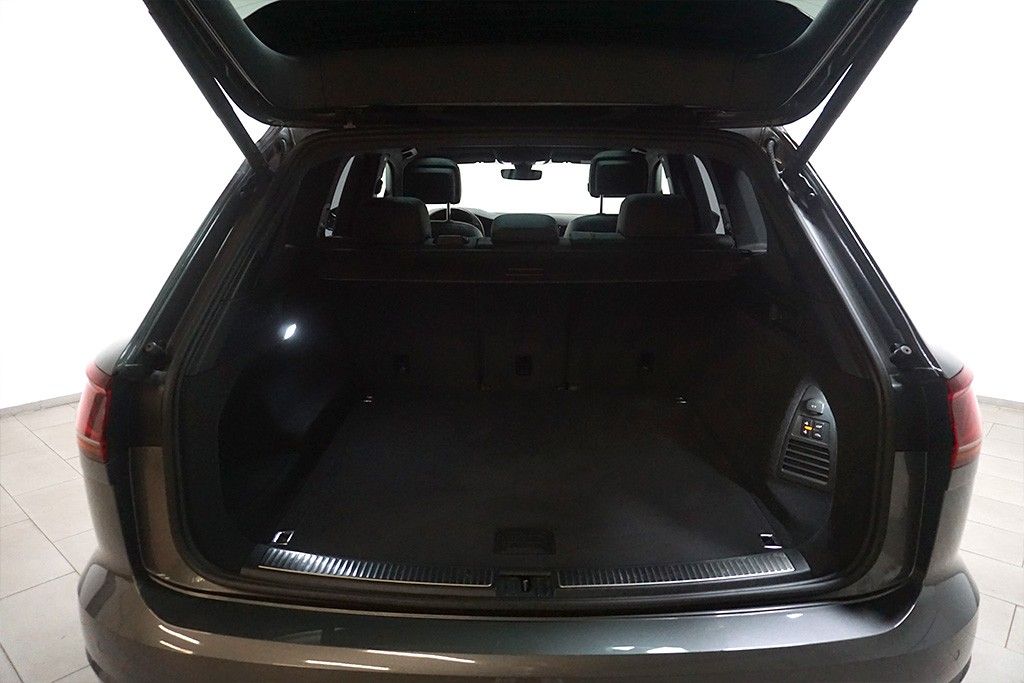 Volkswagen Touareg 3.0TDI Tiptr. 2xR-Line 4M Virtual VOLL