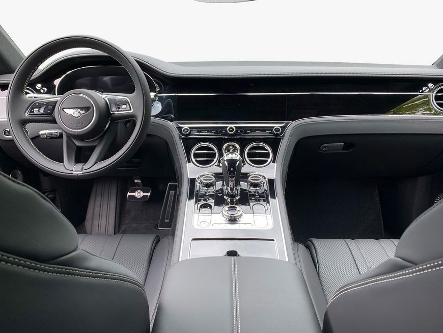 Bentley New Continental GT V8 Hybrid Black Edition