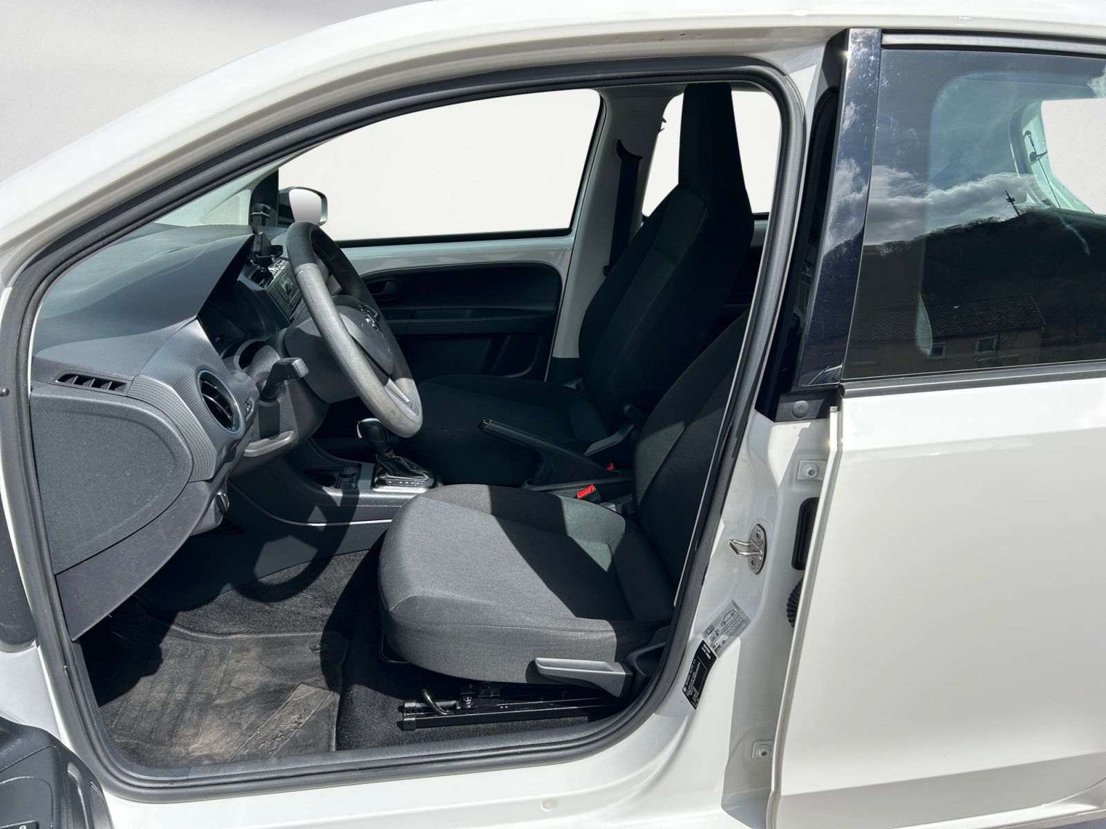 Skoda Citigo CITIGOe iV Ambition - Samsaru's Car Outlet