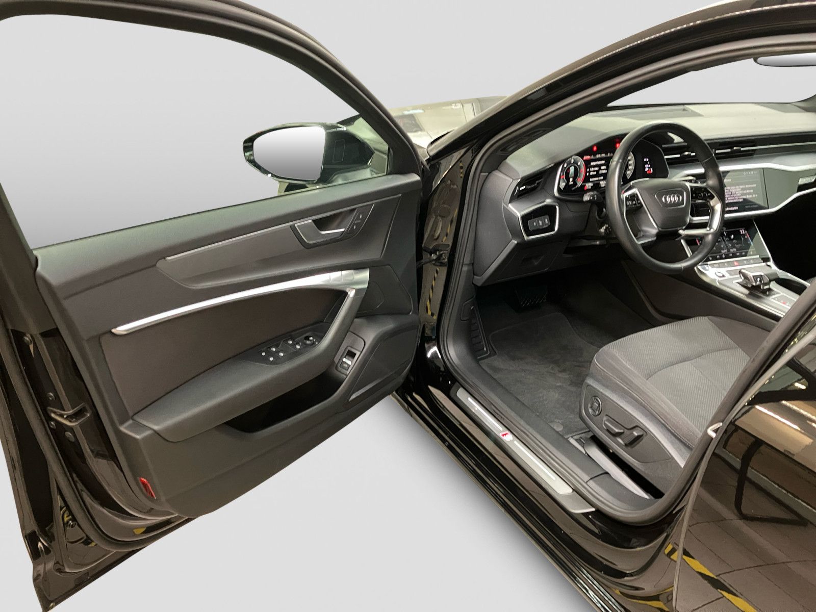 Audi A6 Avant 50 TDI quattro S line - Samsaru's Car Outlet