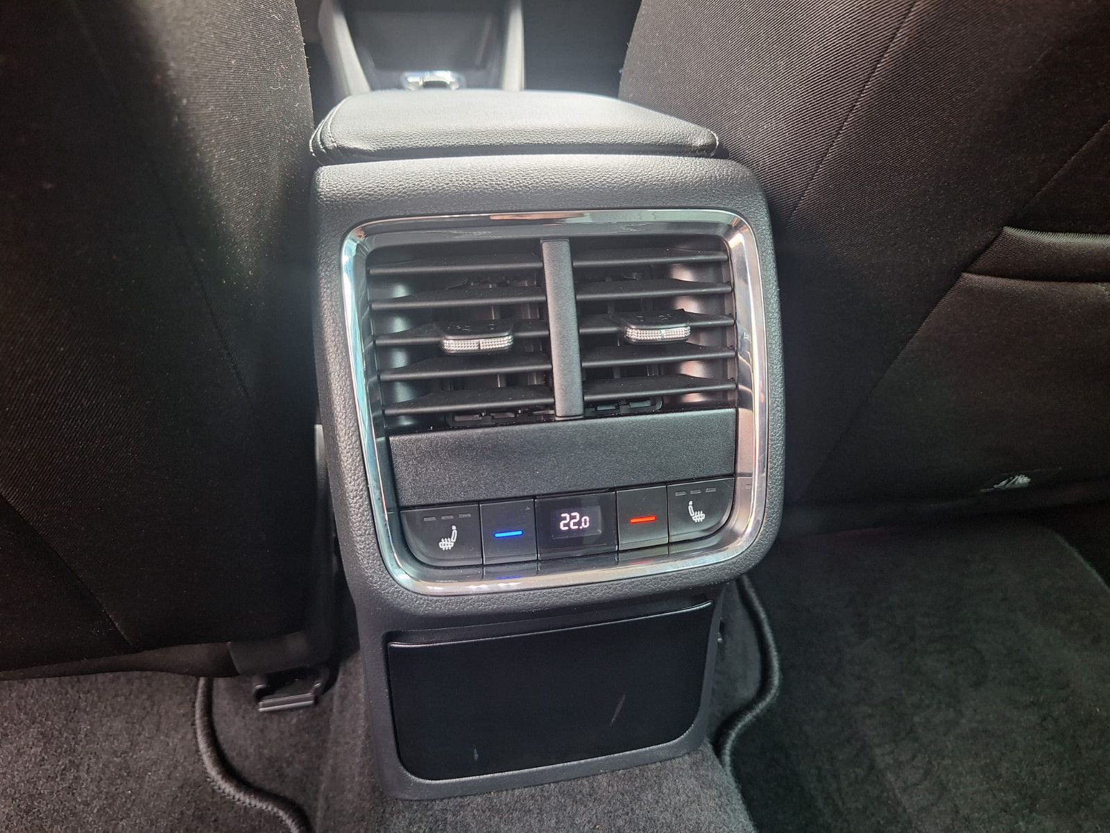 Skoda Octavia 2.0TDI DSG Combi - Samsaru's Car Outlet
