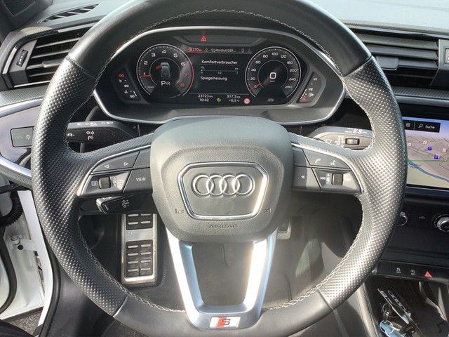 Audi Q3 40 TFSI quattro Advanced - Samsaru's Car Outlet