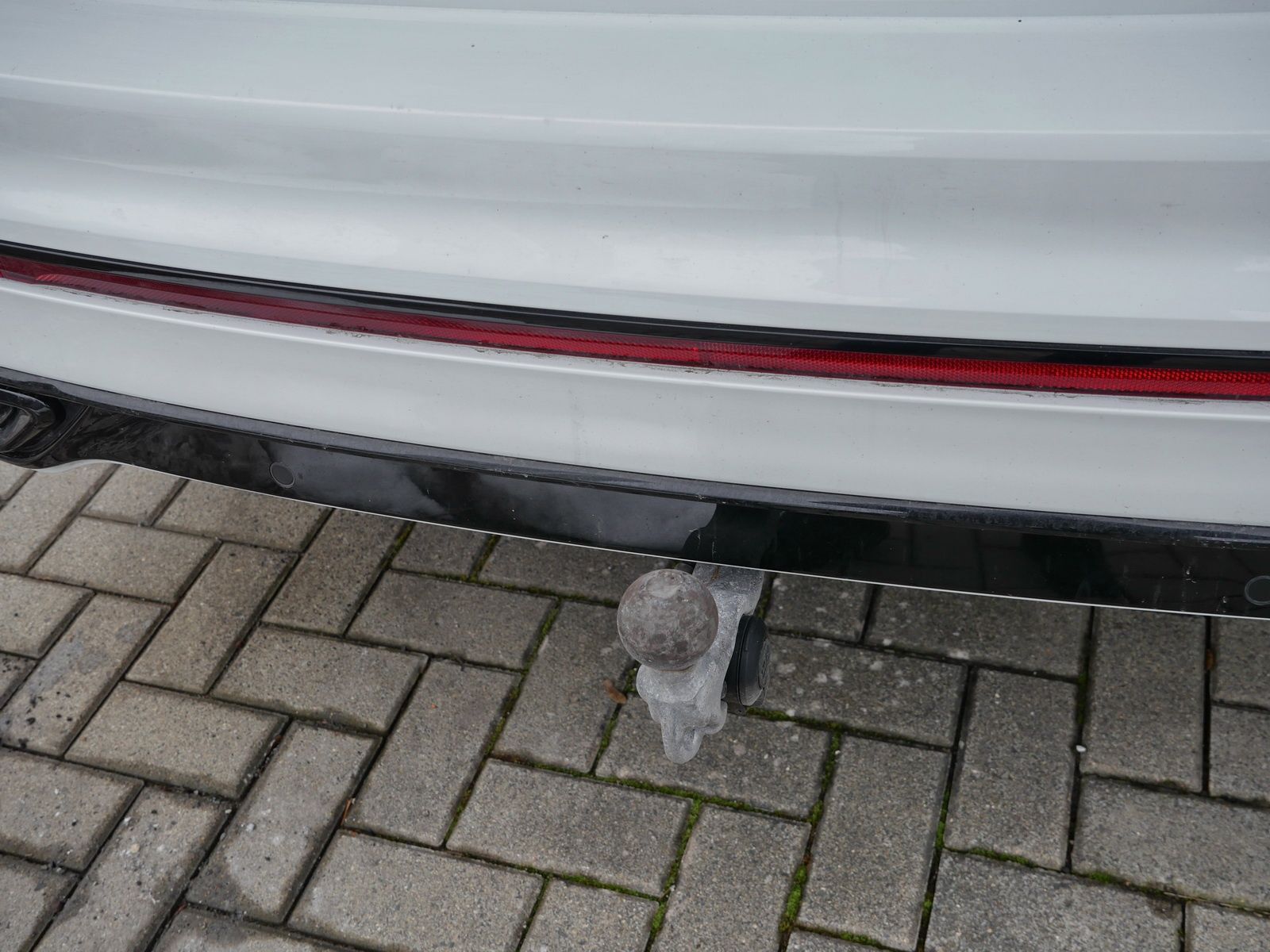 Volkswagen Tiguan 2.0 TDI R-Line Leder*PANO*HuD*IQ.LIGHT*