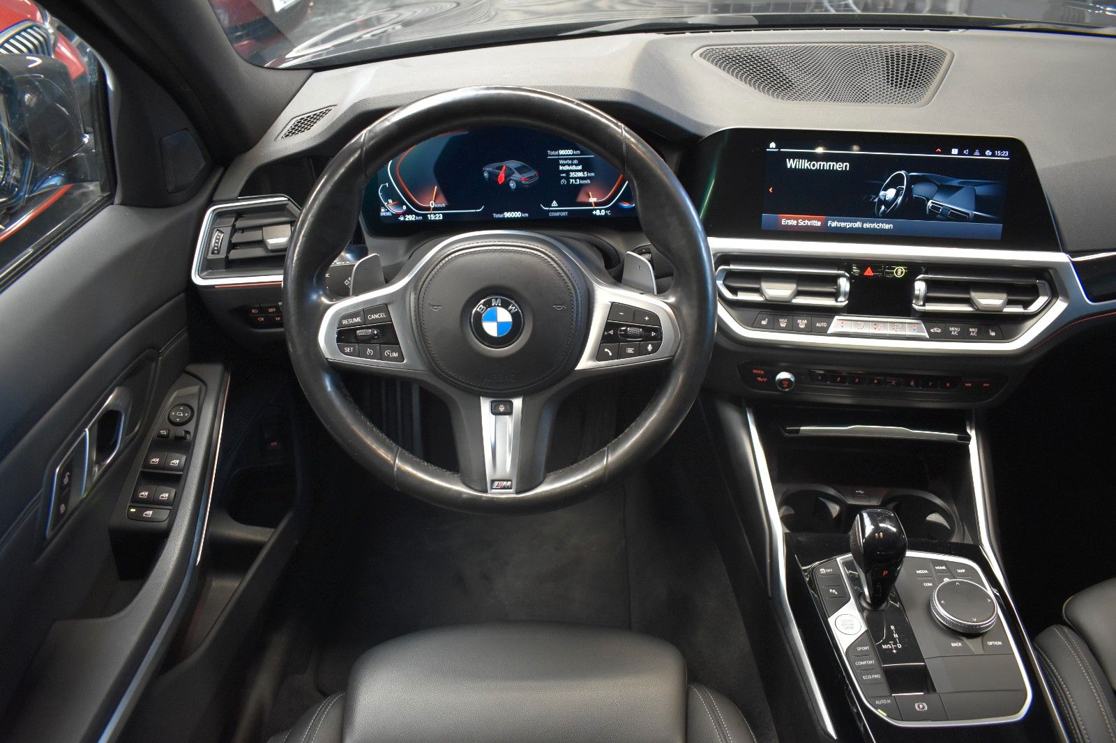 BMW 320 d xDrive SPORT LINE*M LENKRAD*AHK*LED*NAVI*