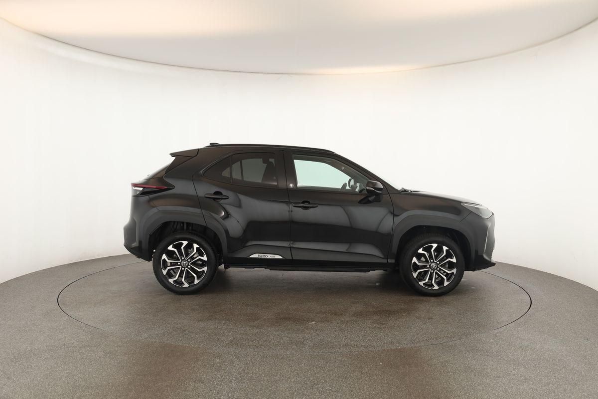 Toyota Yaris Cross CVT Team D LED Navi SHZ iACC Kam 17"