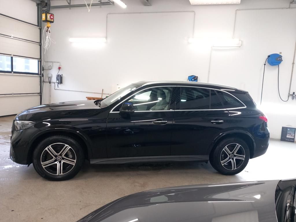 Mercedes-Benz GLC 200 4M AMG*AHK*Pano-Dach*Distronic*360