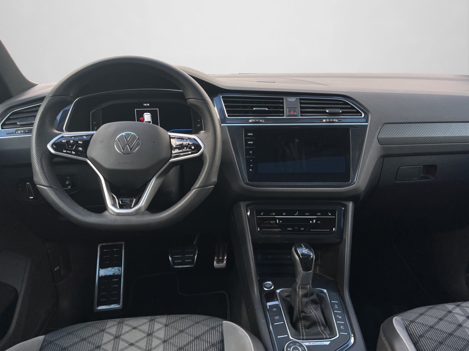 Volkswagen Tiguan R-Line 2,0 TDI 4MOTION 7-Gang-DSG | 360°