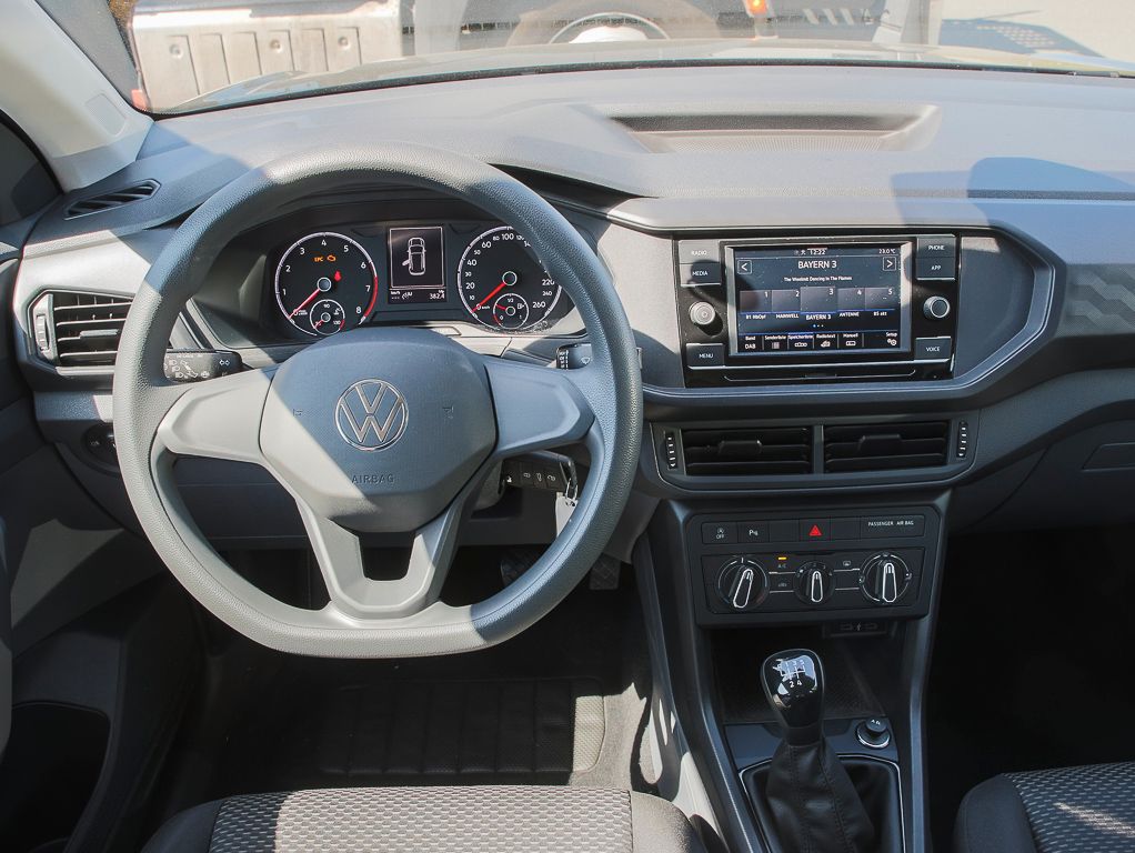 Volkswagen T-Cross 1.0 TSI - Samsaru's Car Outlet