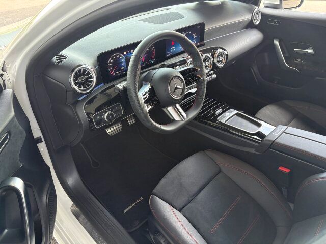Mercedes-Benz A 180 AMG Line - Samsaru's Car Outlet