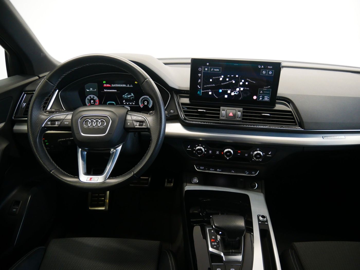 Audi Q5 40 TDI quattro S line - Samsaru's Car Outlet