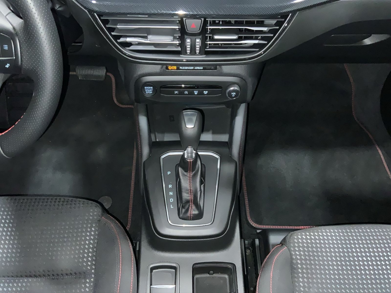 Ford Focus ST-Line X Turnier Aut.*AHK*ACC*HUD*KAM*NAV