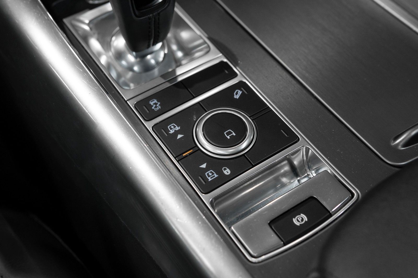 Range Rover Sport 3.0D - Samsaru's Car Outlet