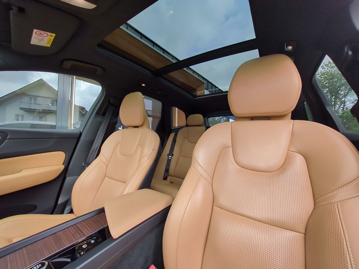 Volvo XC60 Inscription Recharge Plug-In Hybrid AWD T8