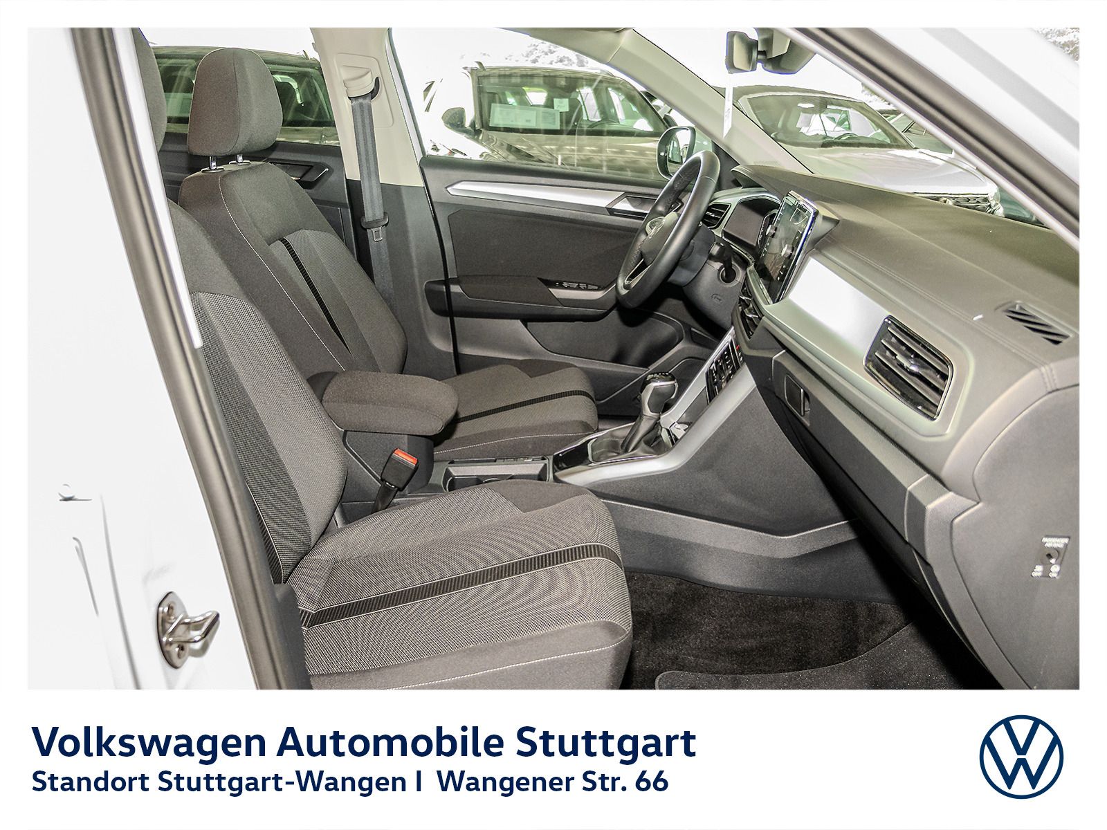 Volkswagen T-Roc Life 1.5 TSI DSG - Samsaru's Car Outlet