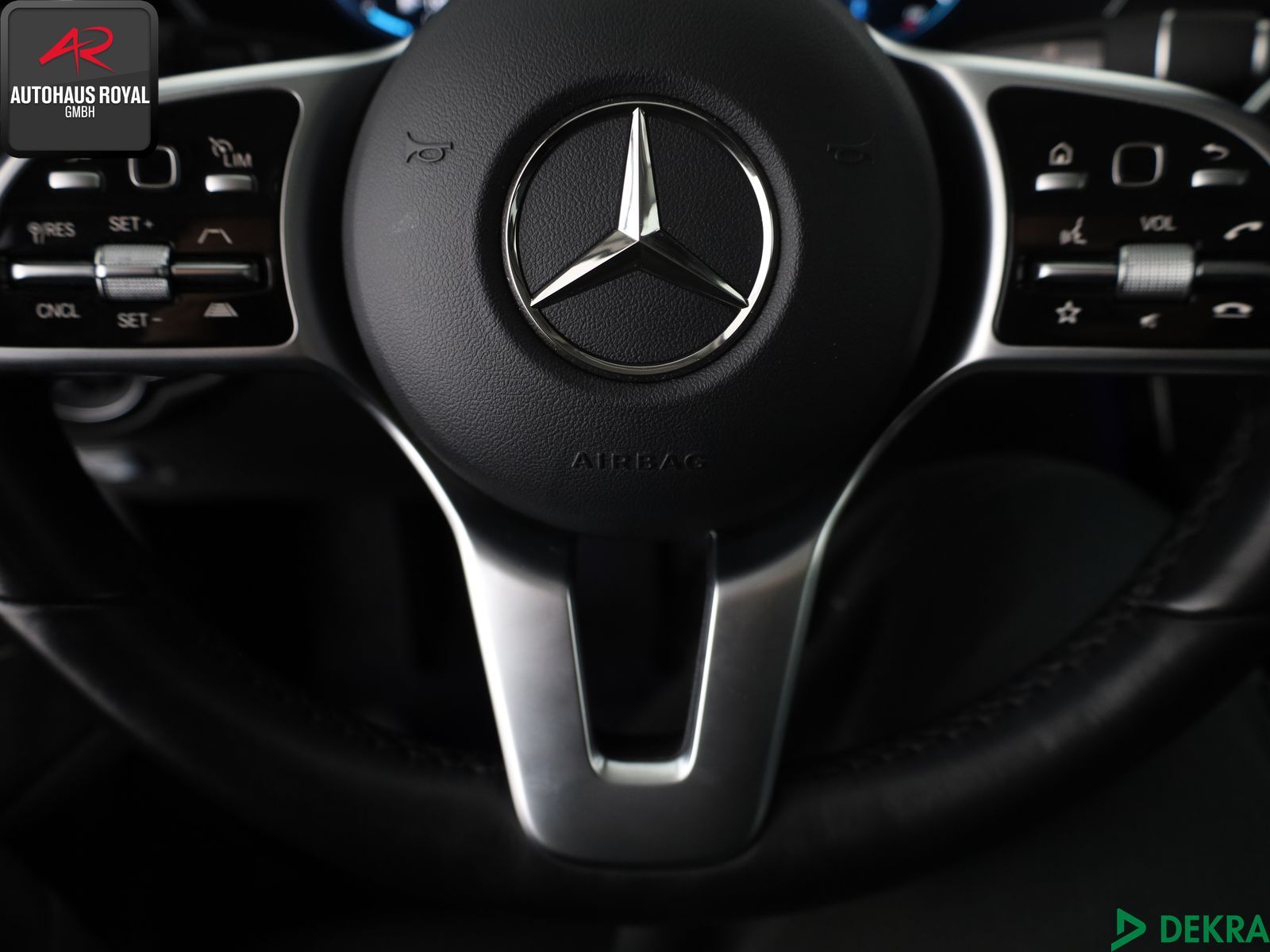 Mercedes-Benz GLC 200 d 4M HUD,360GRAD,KEYLESS,DISTRONIC,AHK