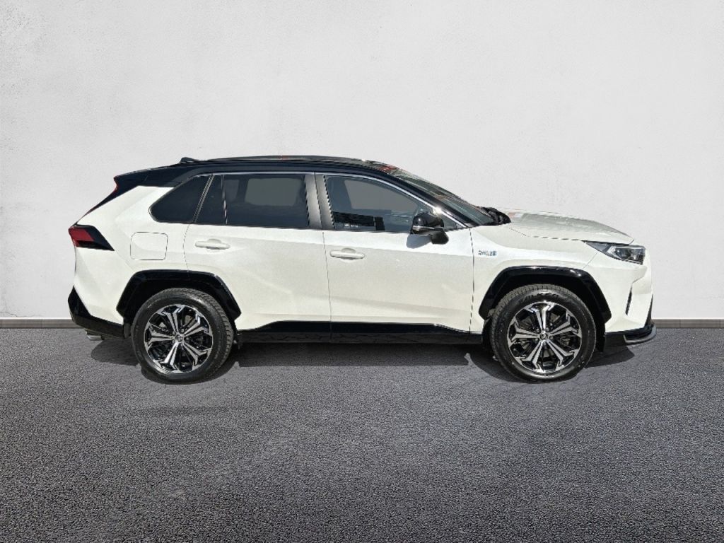 Toyota RAV 4 Plug-in-Hybrid - Samsaru's Car Outlet