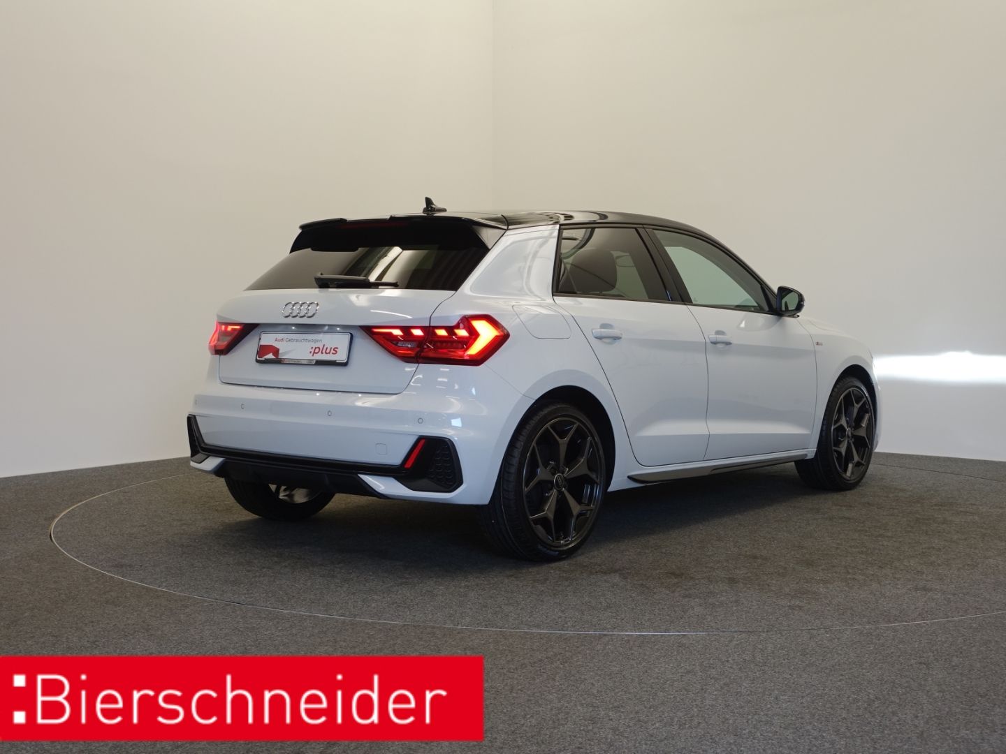 Audi A1 Sportback 25 TFSI S tronic line - Samsaru's Car Outlet