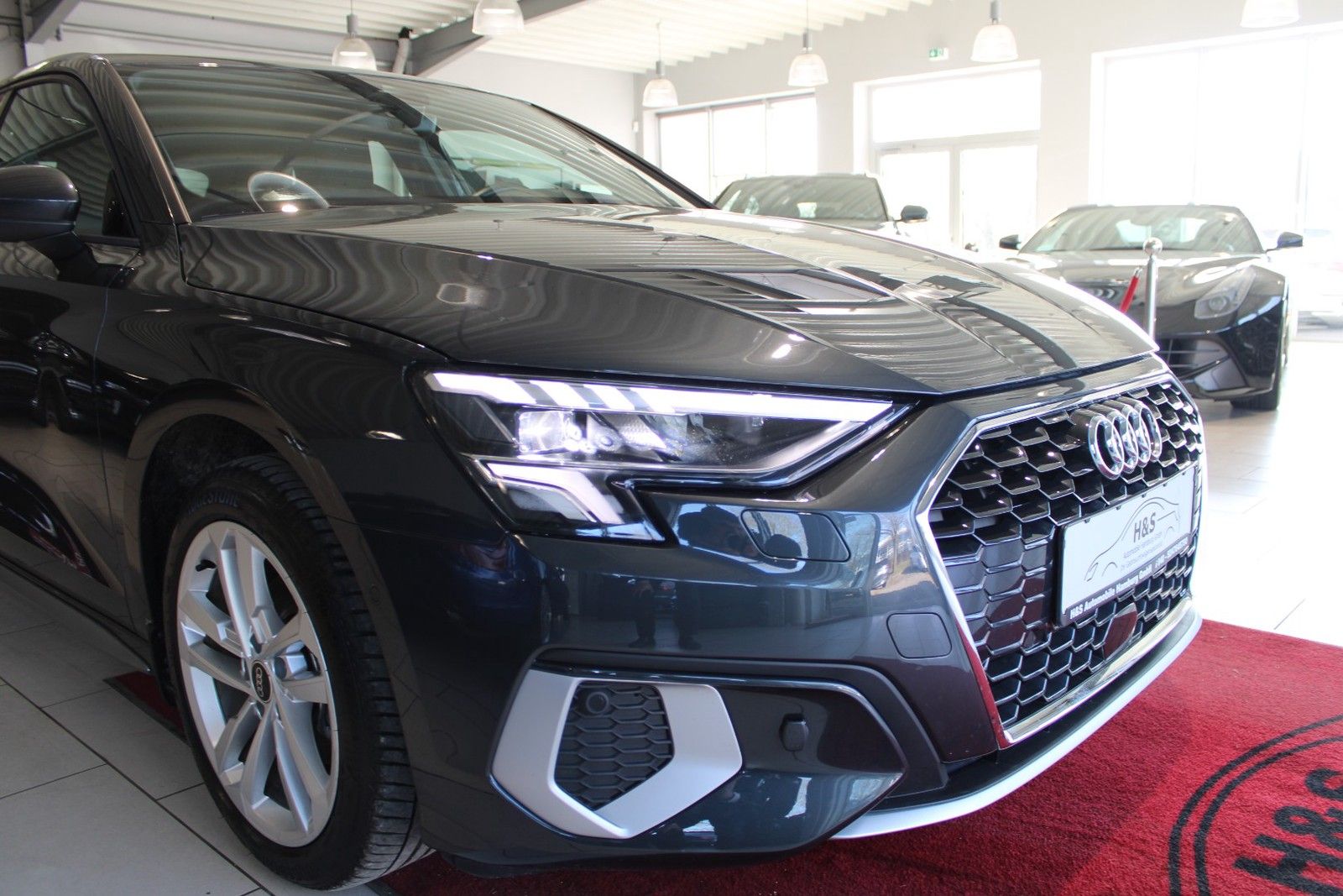 Audi A3 Sportback 35 TFSI advanced - Samsaru's Car Outlet