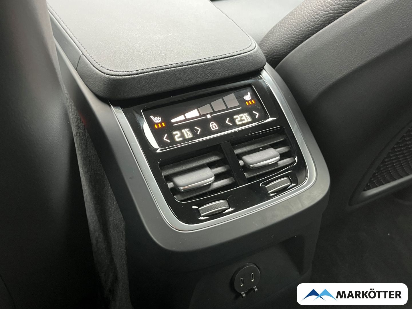 Volvo XC90 T8 AWD Plus Dark ACC/H&K/360°/7-Sitze