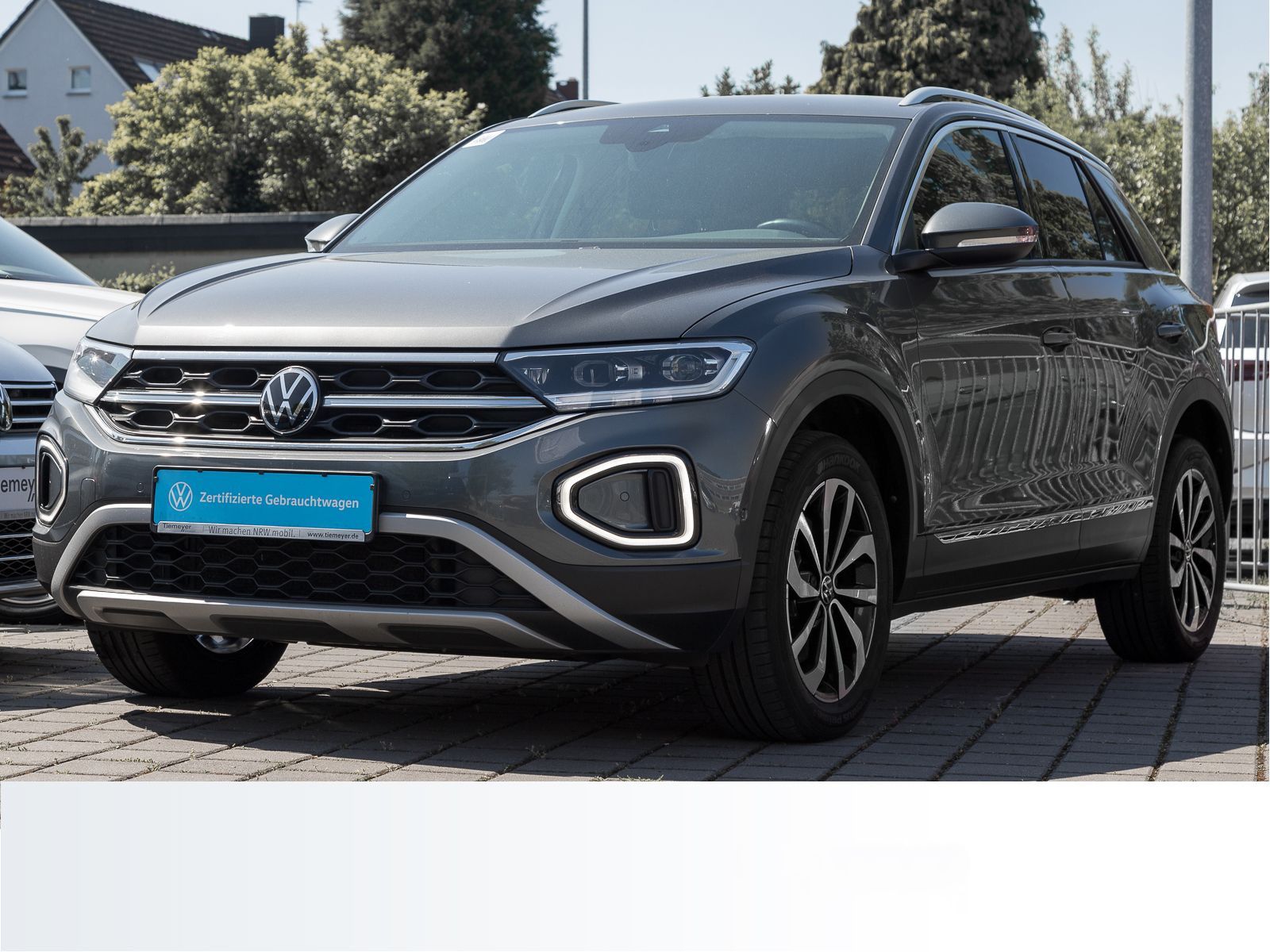 Volkswagen T-Roc 2.0 TDI STYLE - Samsaru's Car Outlet