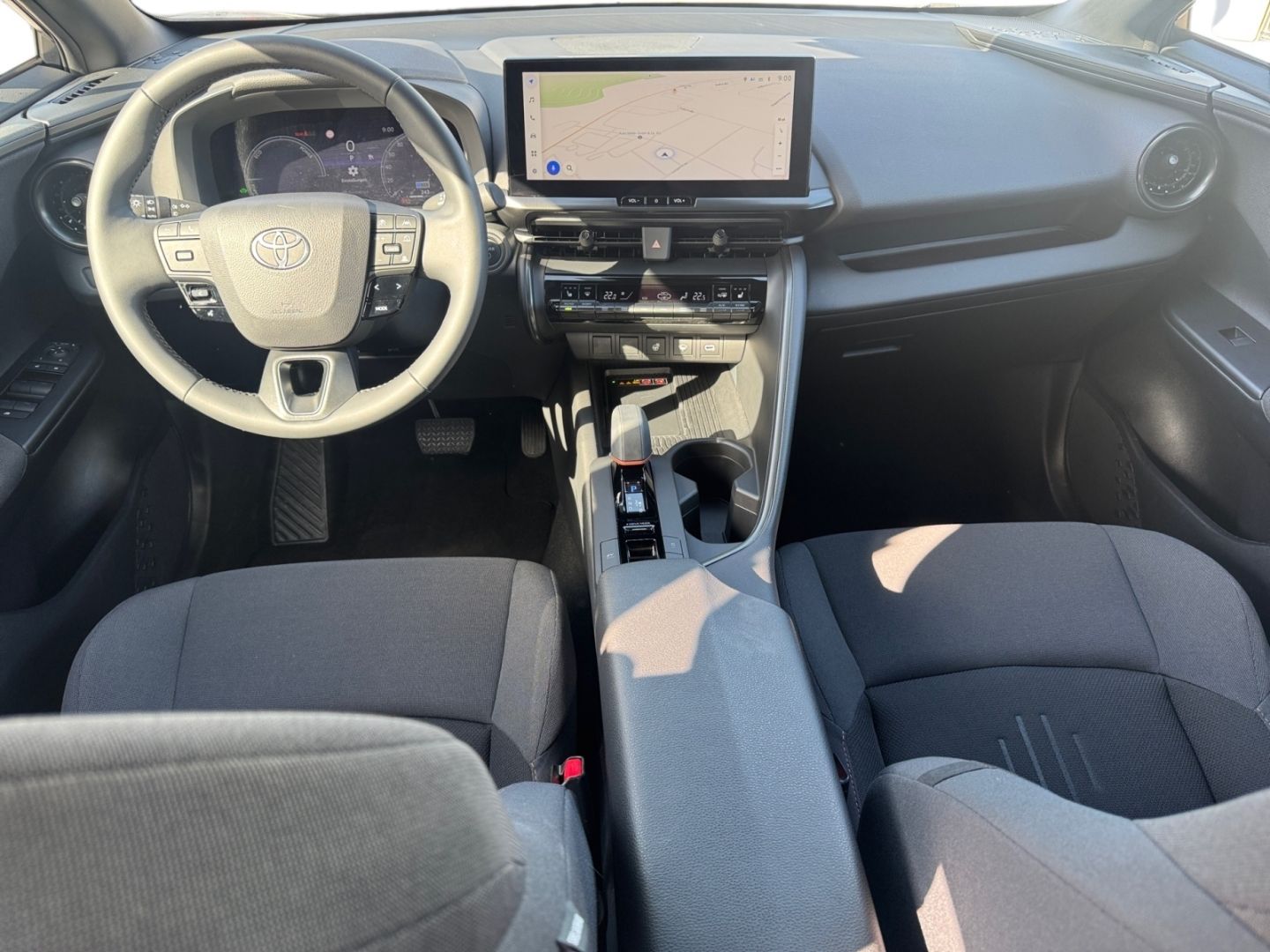Toyota C-HR Hybrid 1.8 Team Deutschland *Technik-Paket*