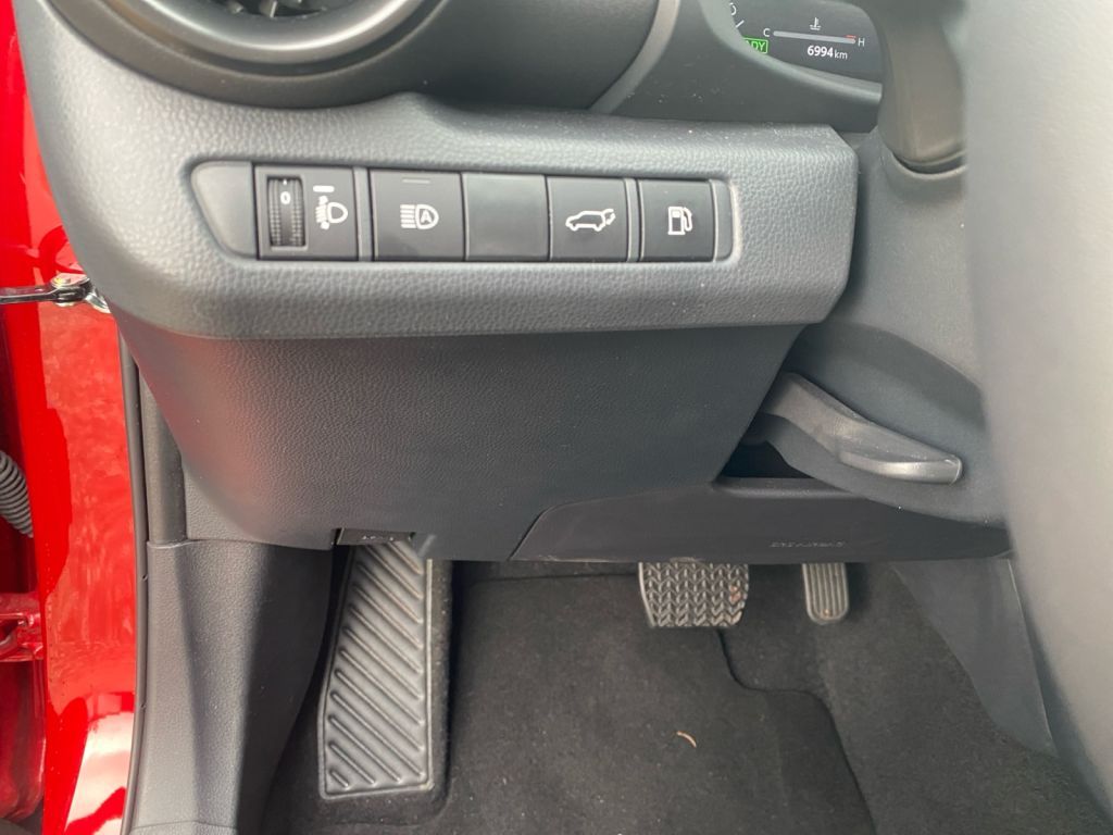 Toyota C-HR 1.8 Hybrid Teamplayer (AX2)