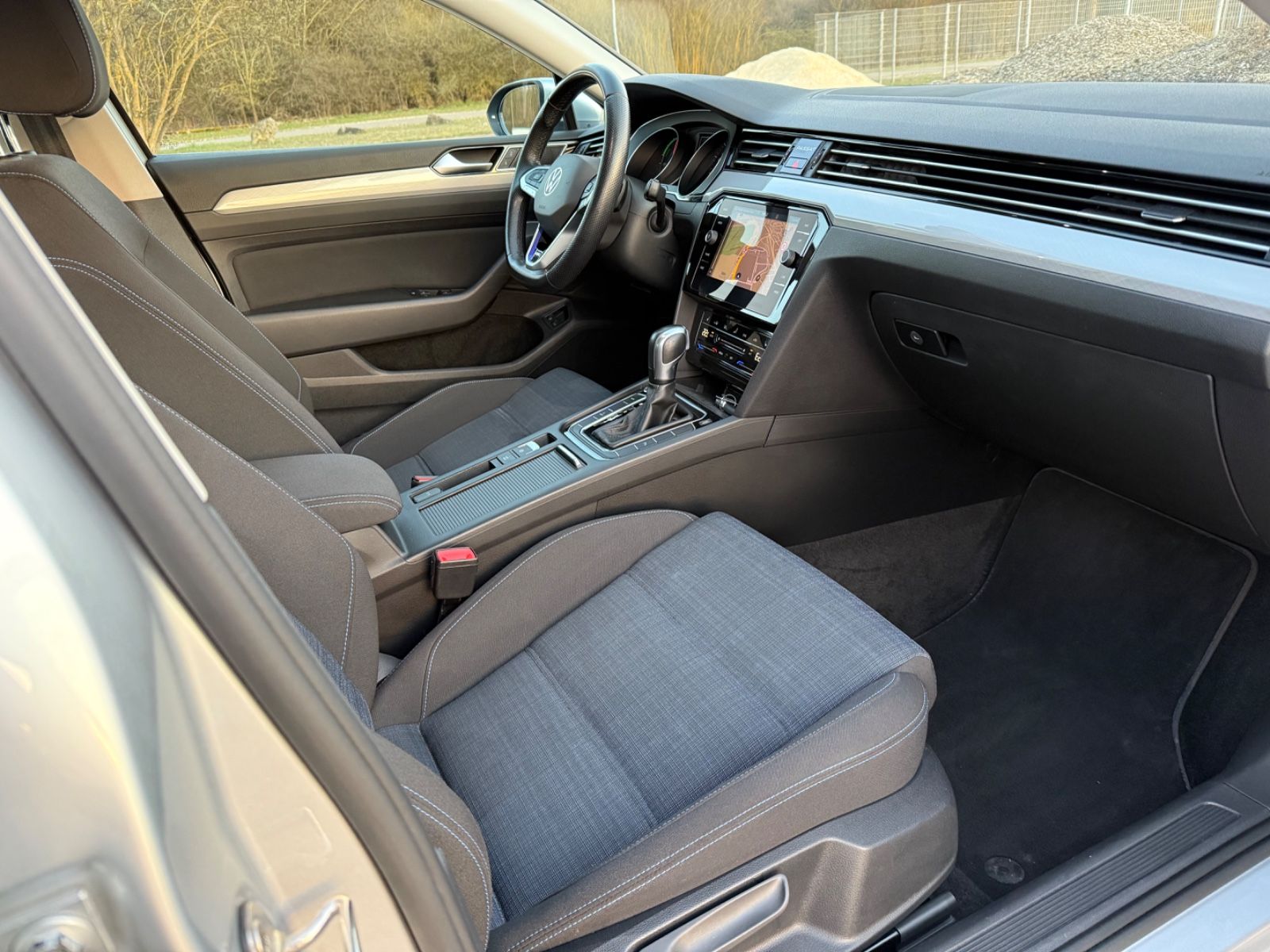Volkswagen Passat Variant GTE Business - Samsaru's Car Outlet