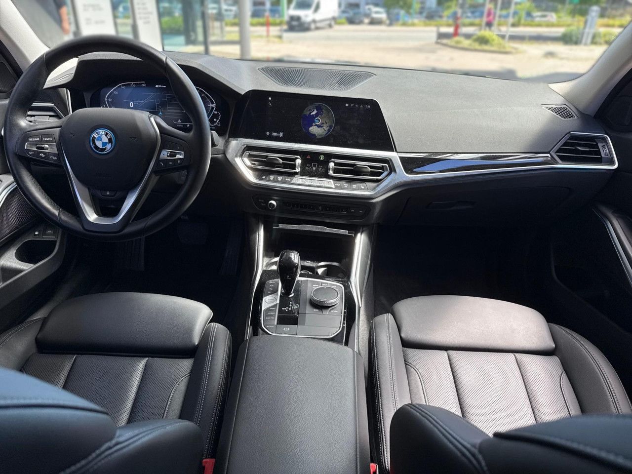 BMW 320e Sport Line - Samsaru's Car Outlet
