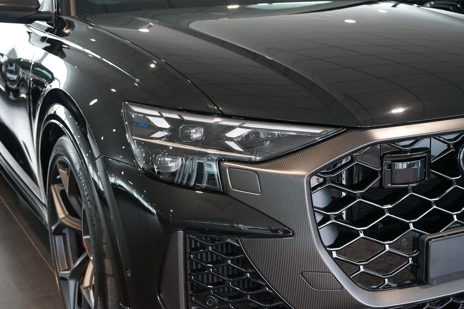 Audi RSQ8 performance | B&O Advanced | Carbon | 305