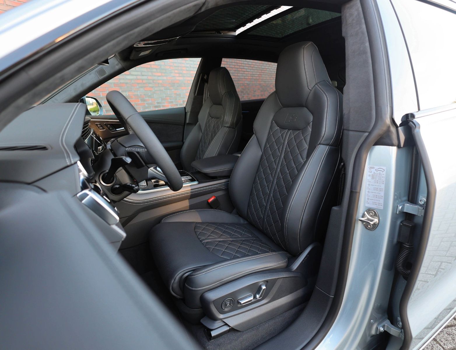 Audi Q8 60 TFSIe Quattro - Samsaru's Car Outlet