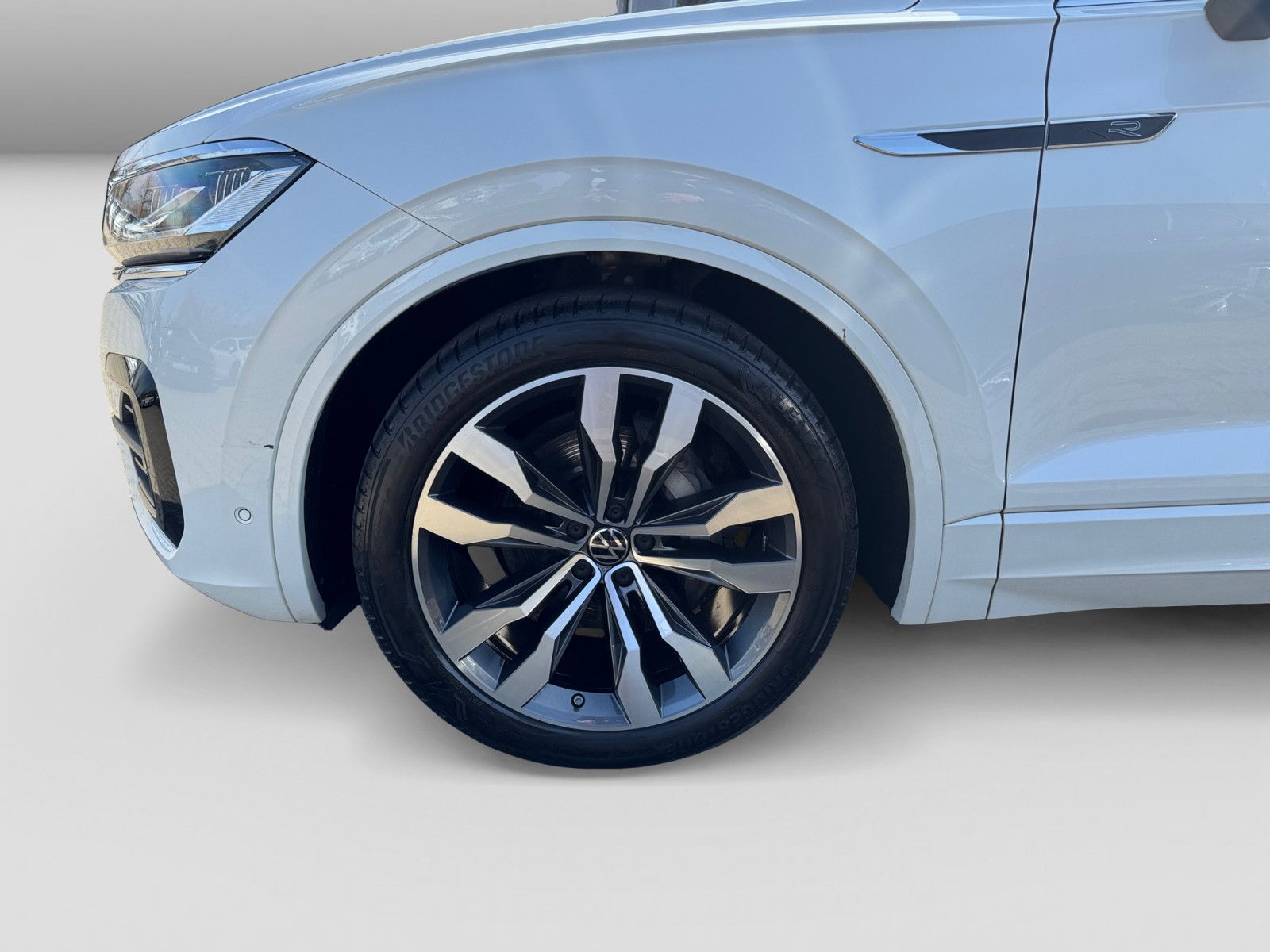 Volkswagen Touareg 3.0TDI R-Line AHK Luft Standhz Pano Cam