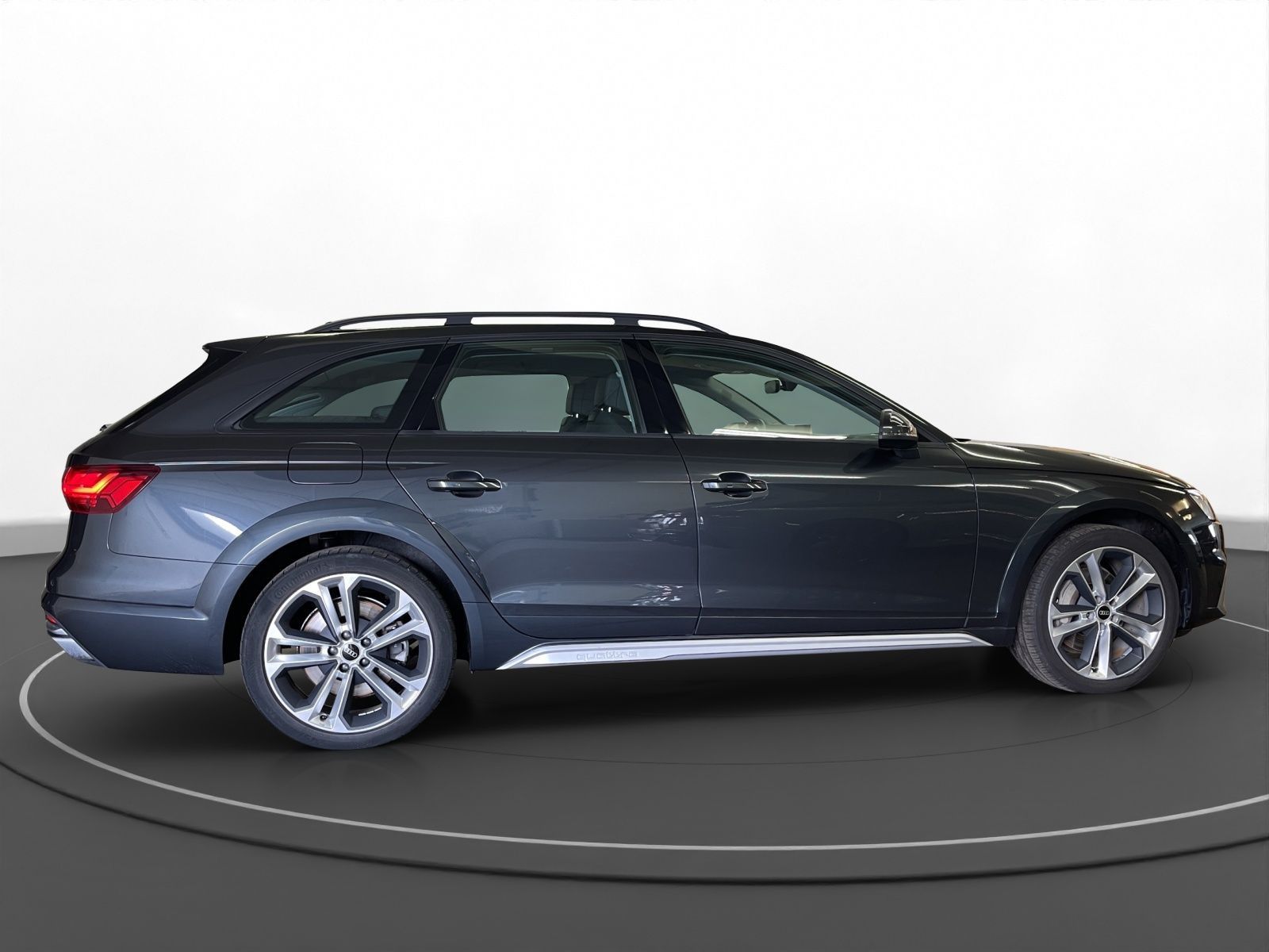 Audi A4 allroad 45 TFSI qu. AHK Pano Matrix LM 19" RF