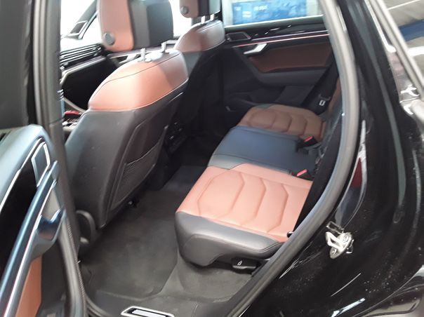 Volkswagen Touareg 3.0 TSI 4 Motion tiptronic R- line - Samsaru's Car Outlet