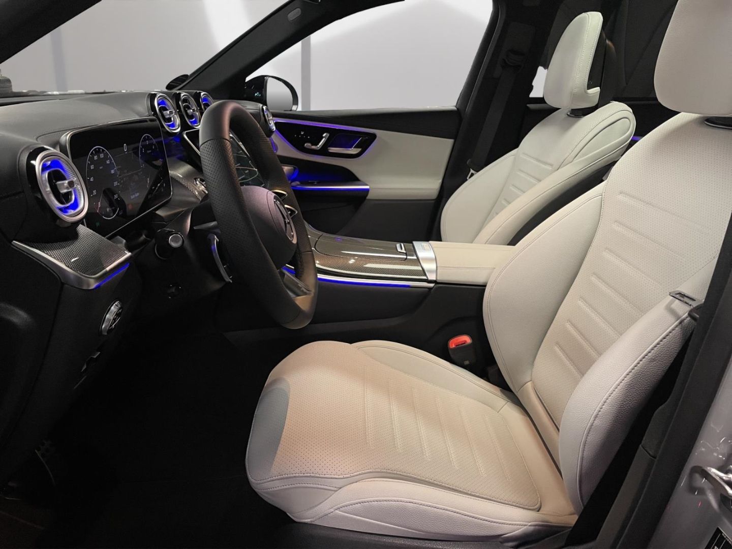 Mercedes-Benz GLC 300 d 4M AMG NIGHT AHK PANO FAP+ BURM 360°ME