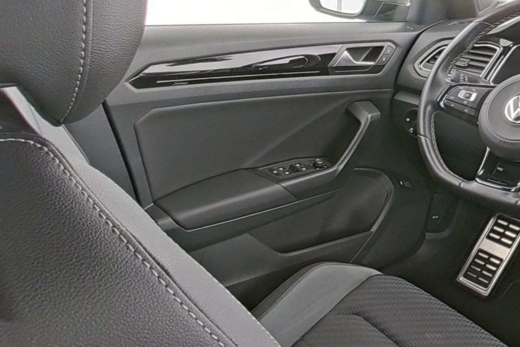 Volkswagen T-Roc R 4Motion 2.0 TSI - Samsaru's Car Outlet