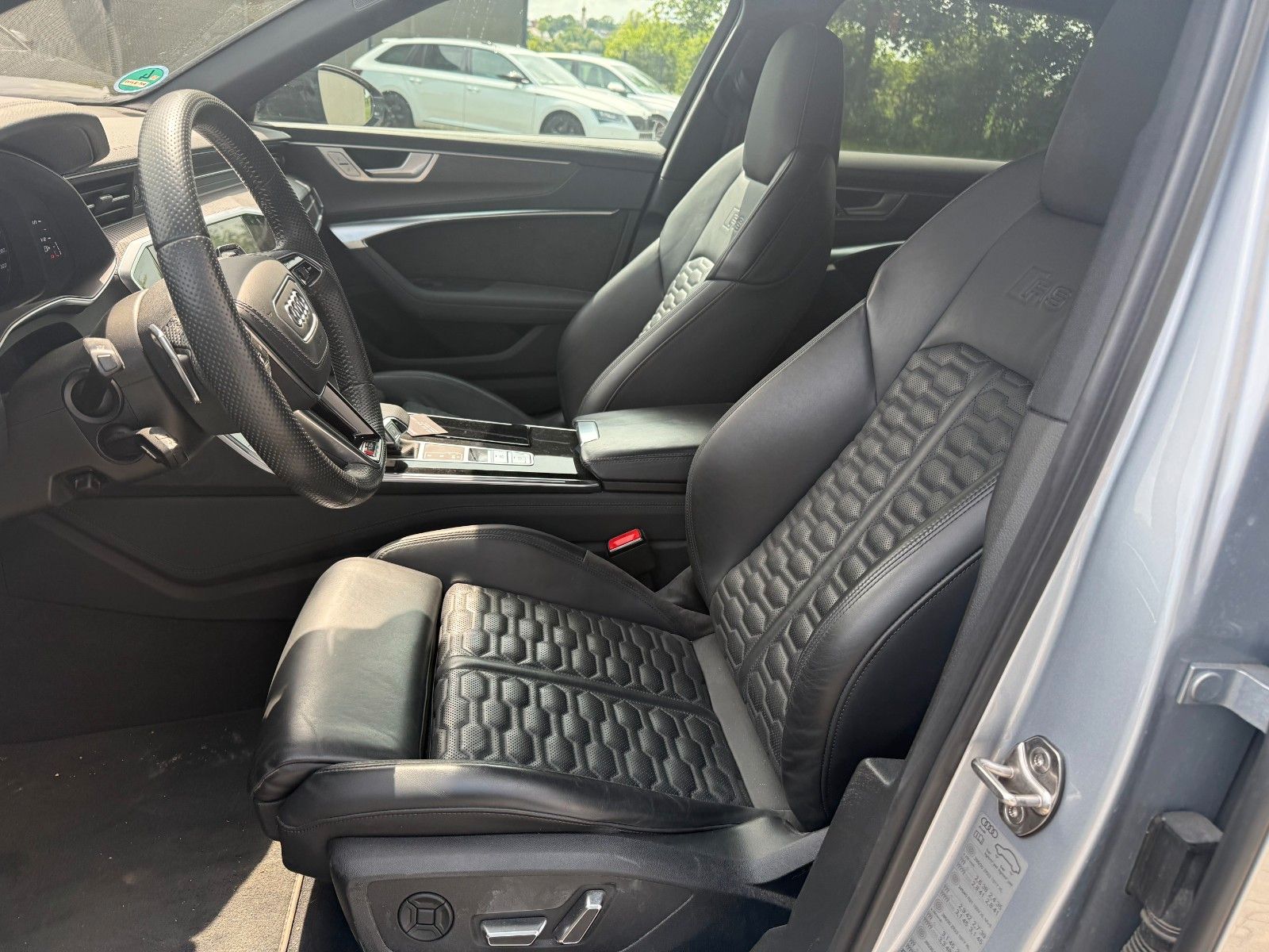 Audi RS6*AHK*PANO*Dynamikpaket*360*RS Abgas*B&O*LED
