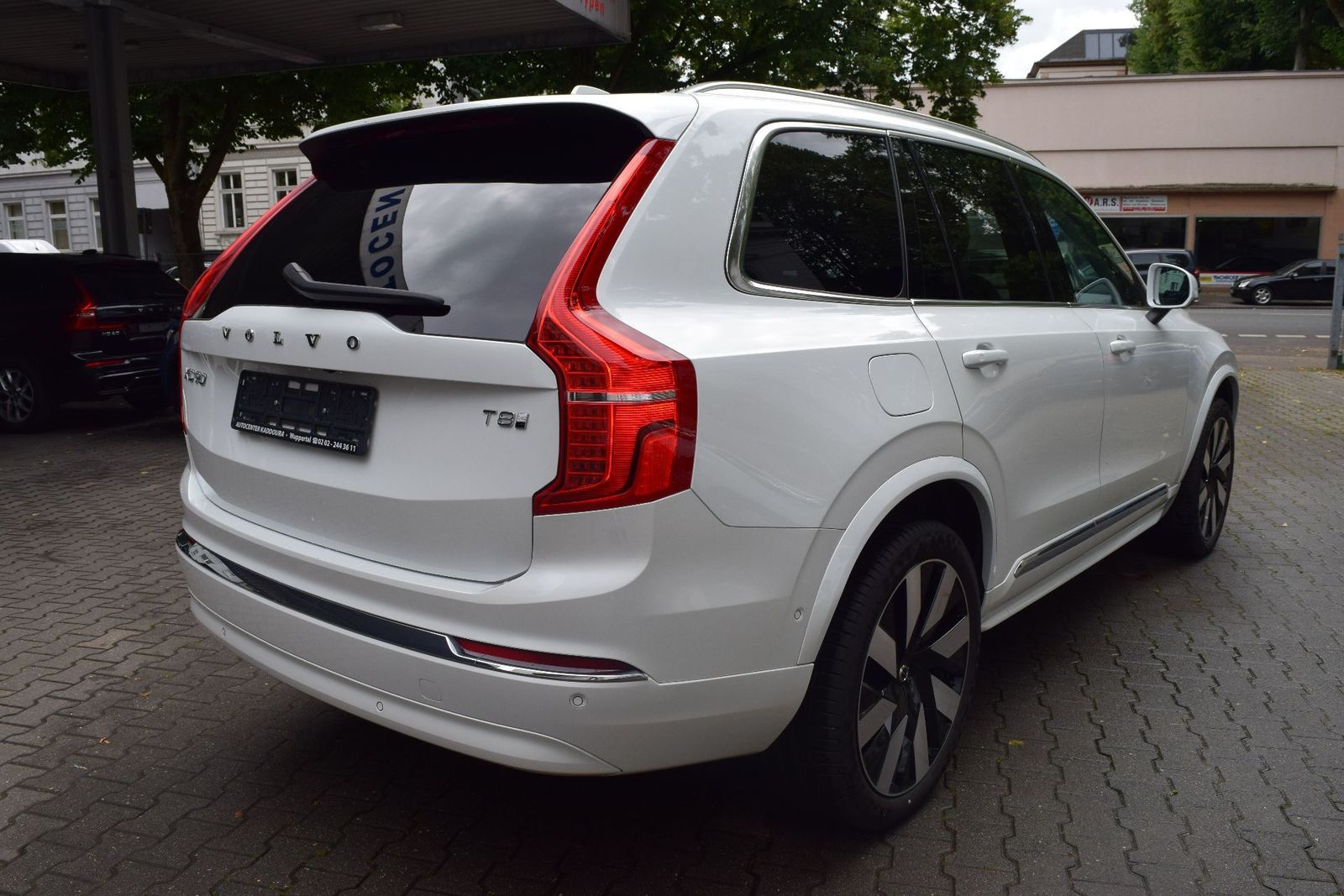Volvo XC90 T8 AWD Plus Bright - Samsaru's Car Outlet