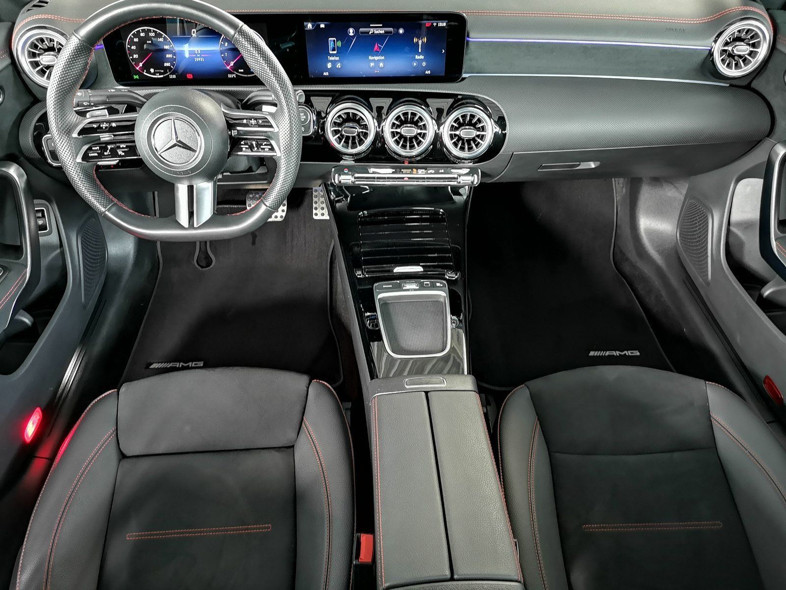 Mercedes-Benz CLA 180 Coupé AMG Line - Samsaru's Car Outlet