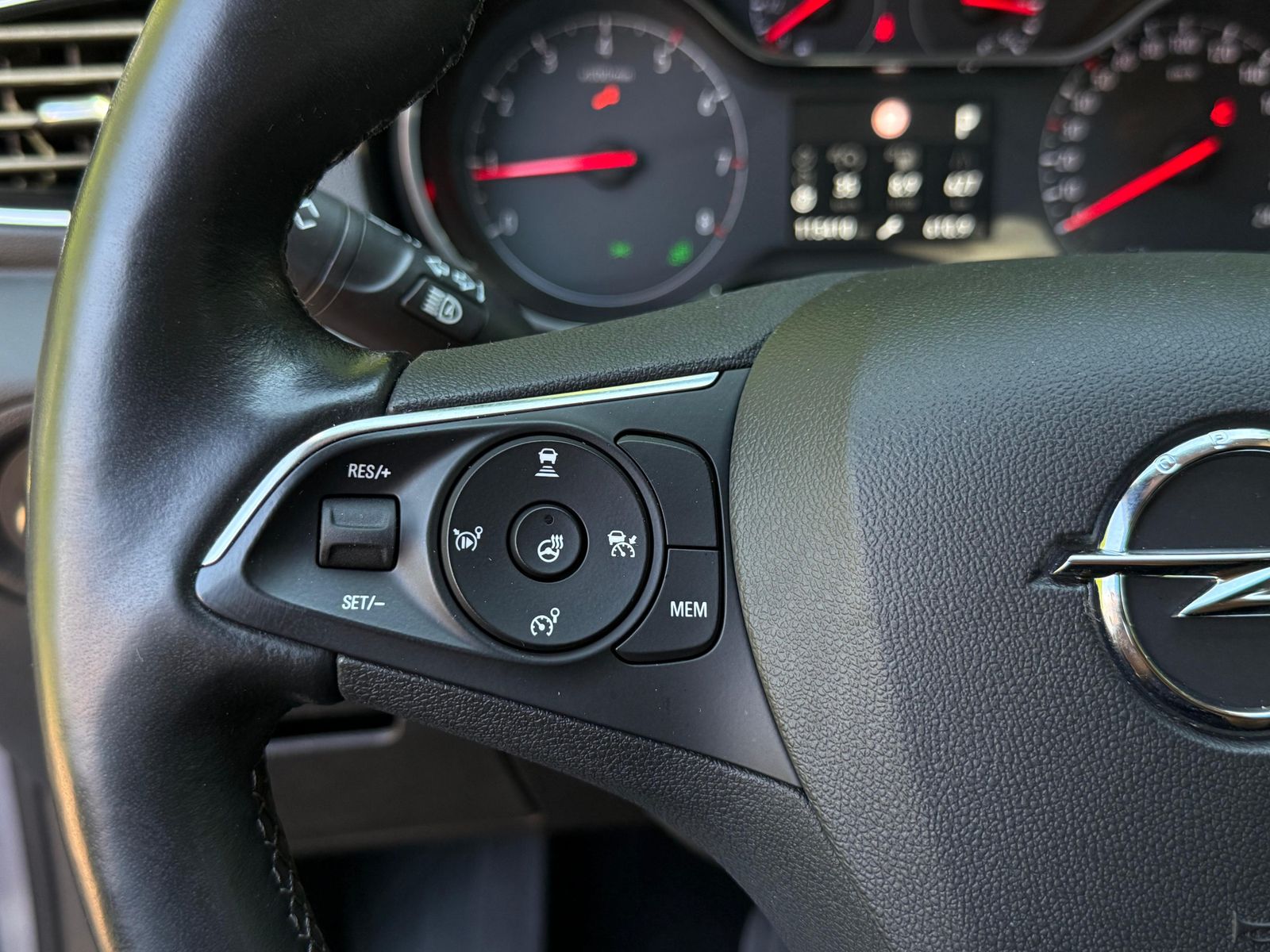 Opel Grandland 2.0 CDTI Ultimate - Samsaru's Car Outlet