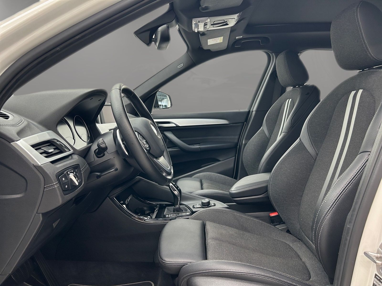 BMW X1 xDrive25d Sport Line - Samsaru's Car Outlet