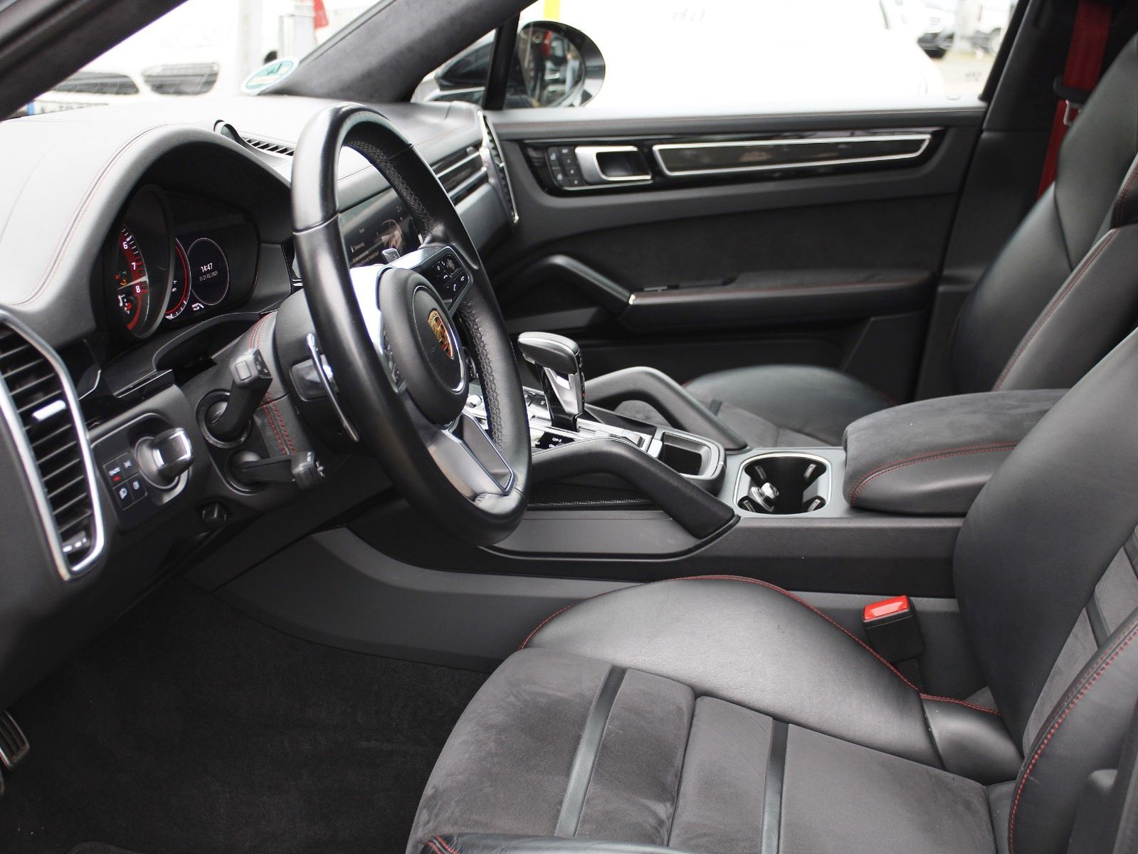 Porsche CAYENNE GTS COUPE MAX.VOLL *CARBON*NiGHT*PANO*22