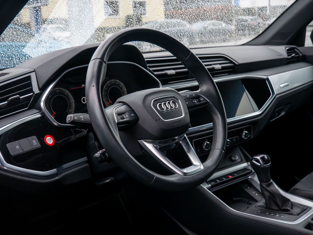 Audi Q3 S line 35 TDI quattro S tronic - Samsaru's Car Outlet