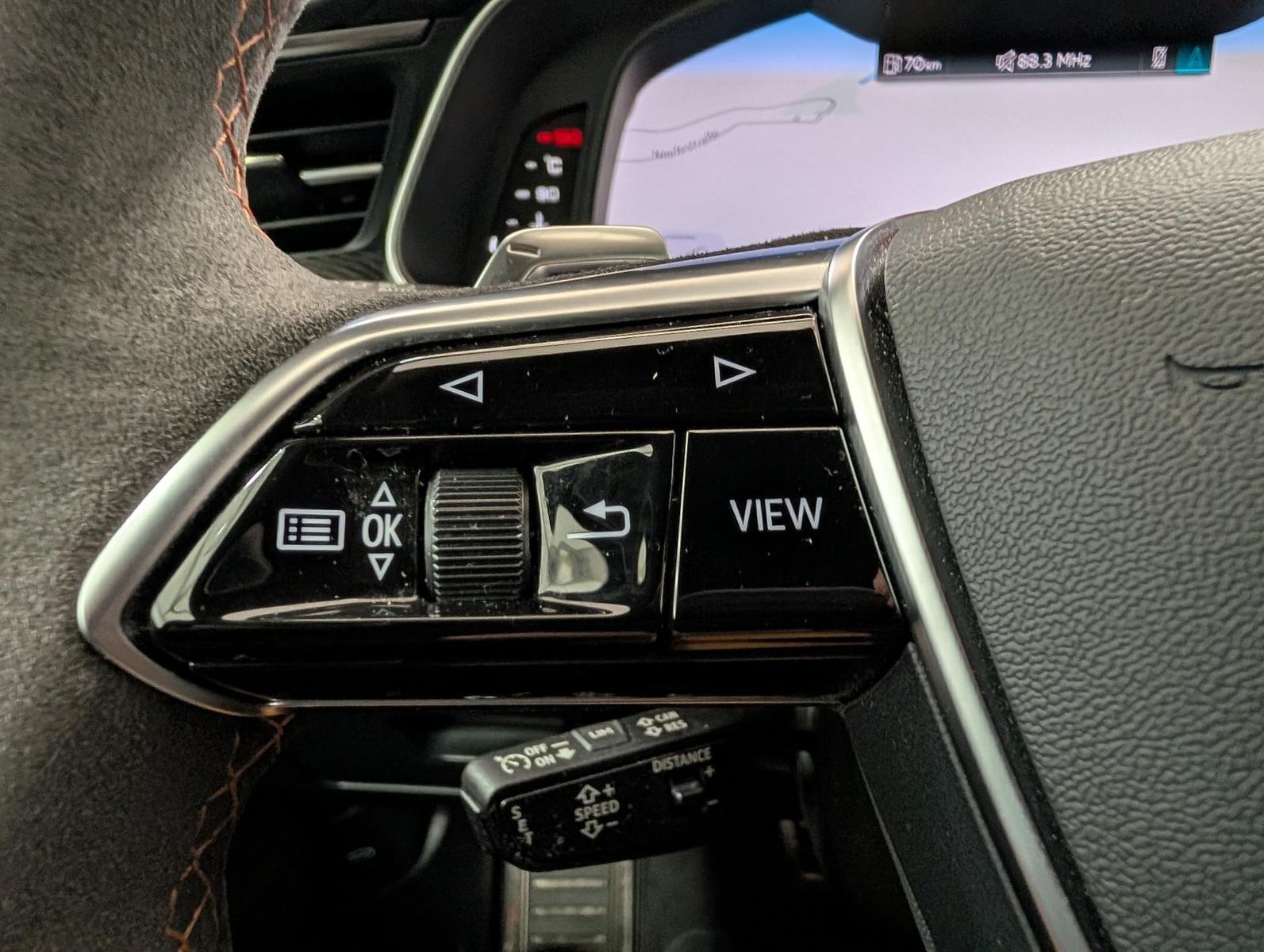 Audi RS6 Avant 4.0 TFSI quattro Standhzg.|HuD|B&O|AHZ