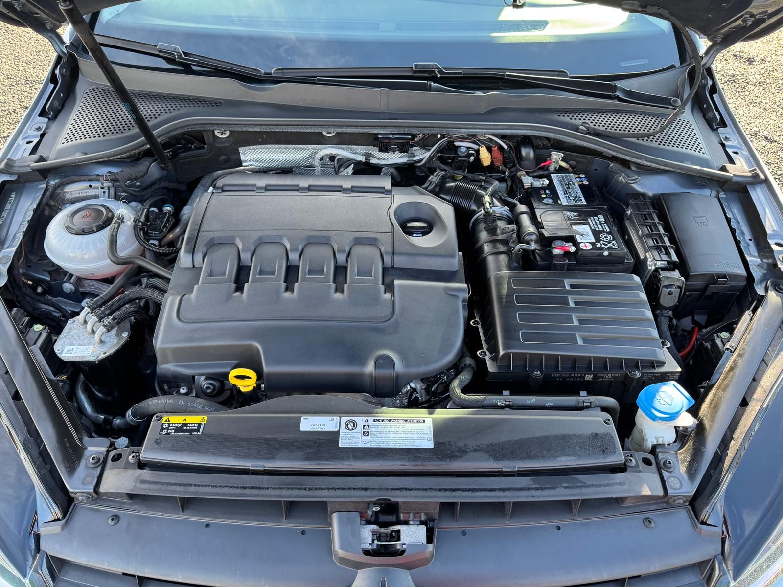 Volkswagen Golf VII Variant 2.0 TDI Comfortline - Samsaru's Car Outlet