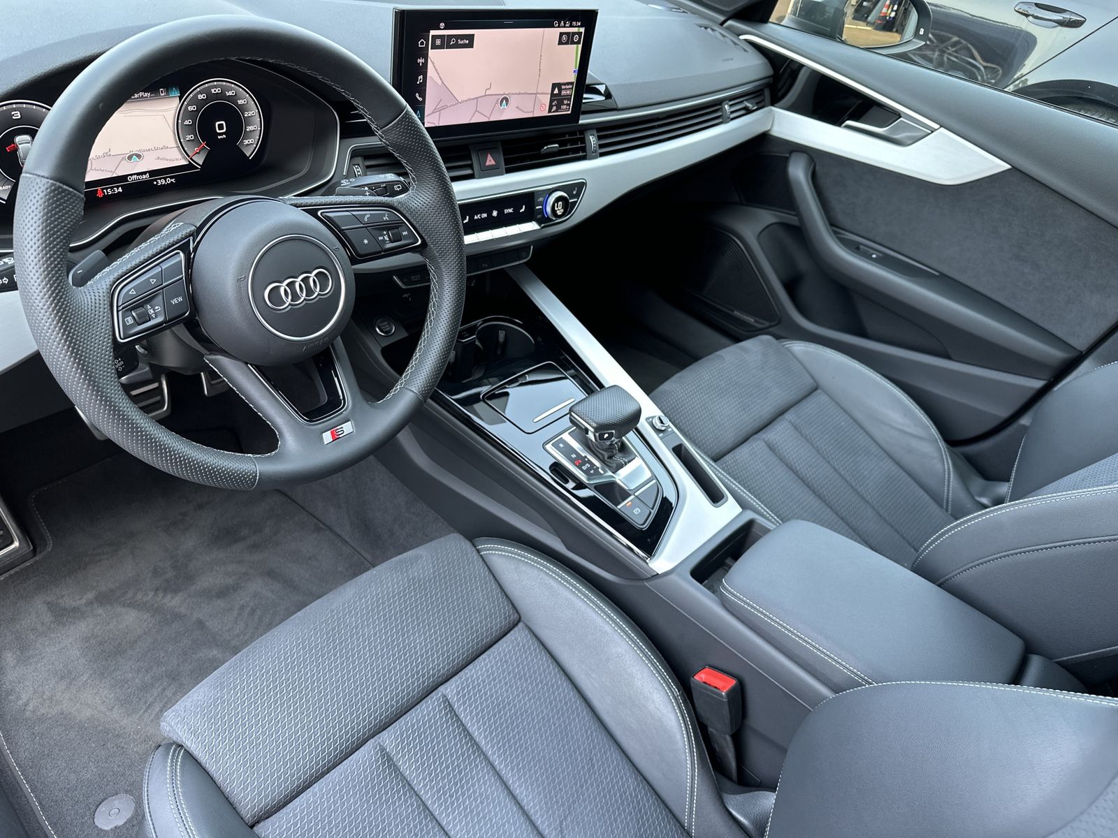 Audi A4 Avant 40 TDI S-Line - Samsaru's Car Outlet
