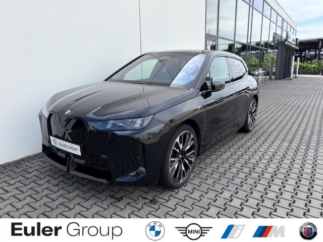BMW iX xDrive 60 M-Sport Pro AHK DrivAssProf H/K LCP