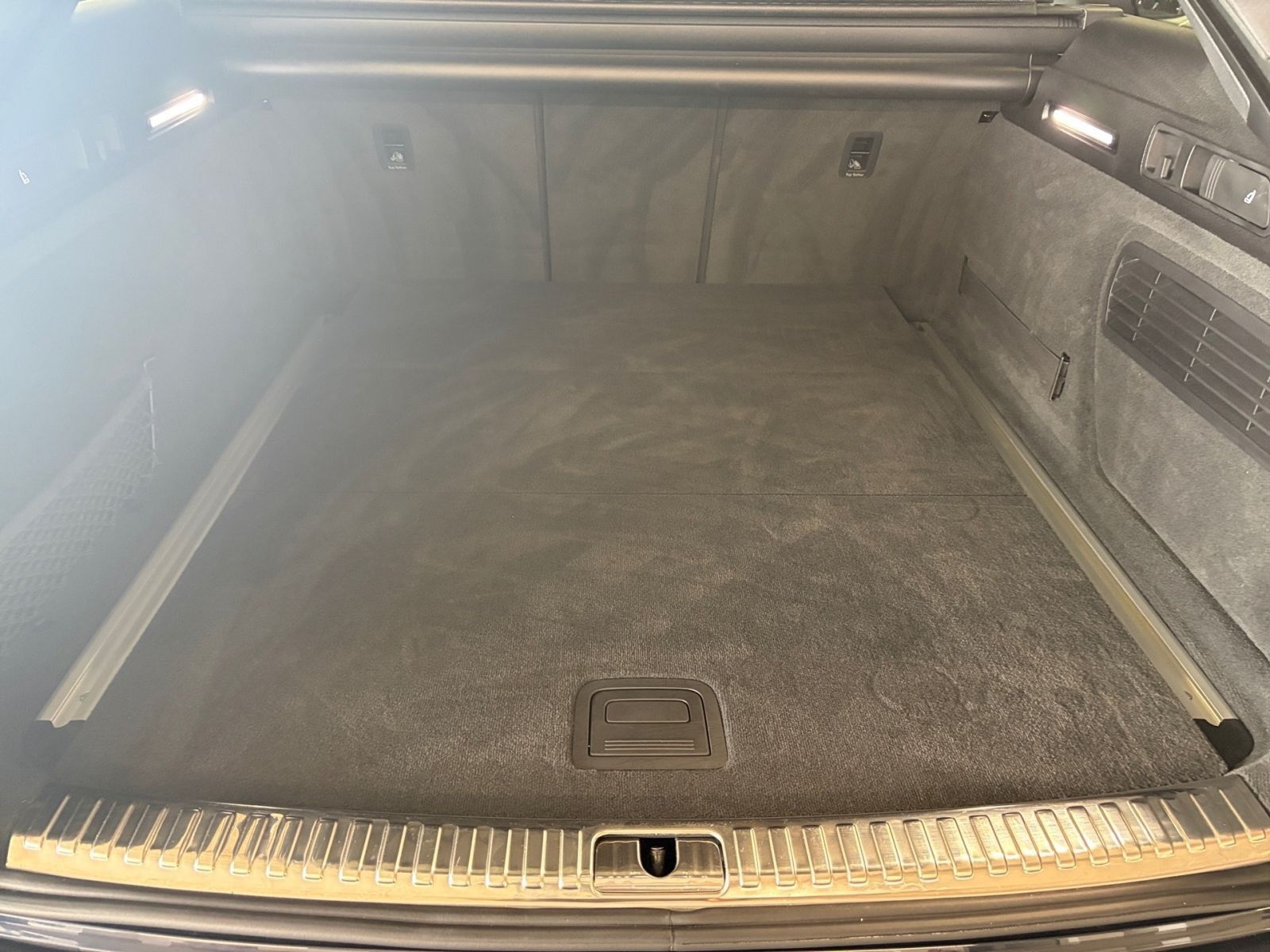 Audi A6 Avant 40 TDI S tronic S line Matrix-LED Navi